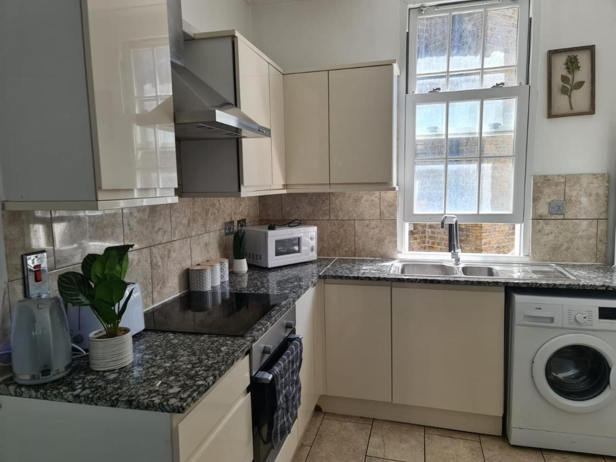 לונדון "Bright & Spacious" 3 Bedroom Flat By Kings Cross, St Pancras Station!!!!64 מראה חיצוני תמונה