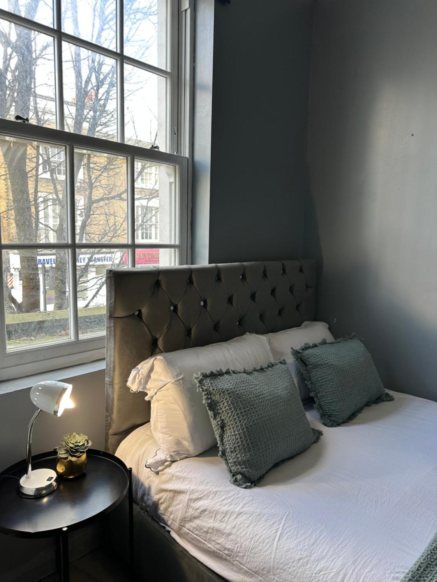 לונדון "Bright & Spacious" 3 Bedroom Flat By Kings Cross, St Pancras Station!!!!64 מראה חיצוני תמונה