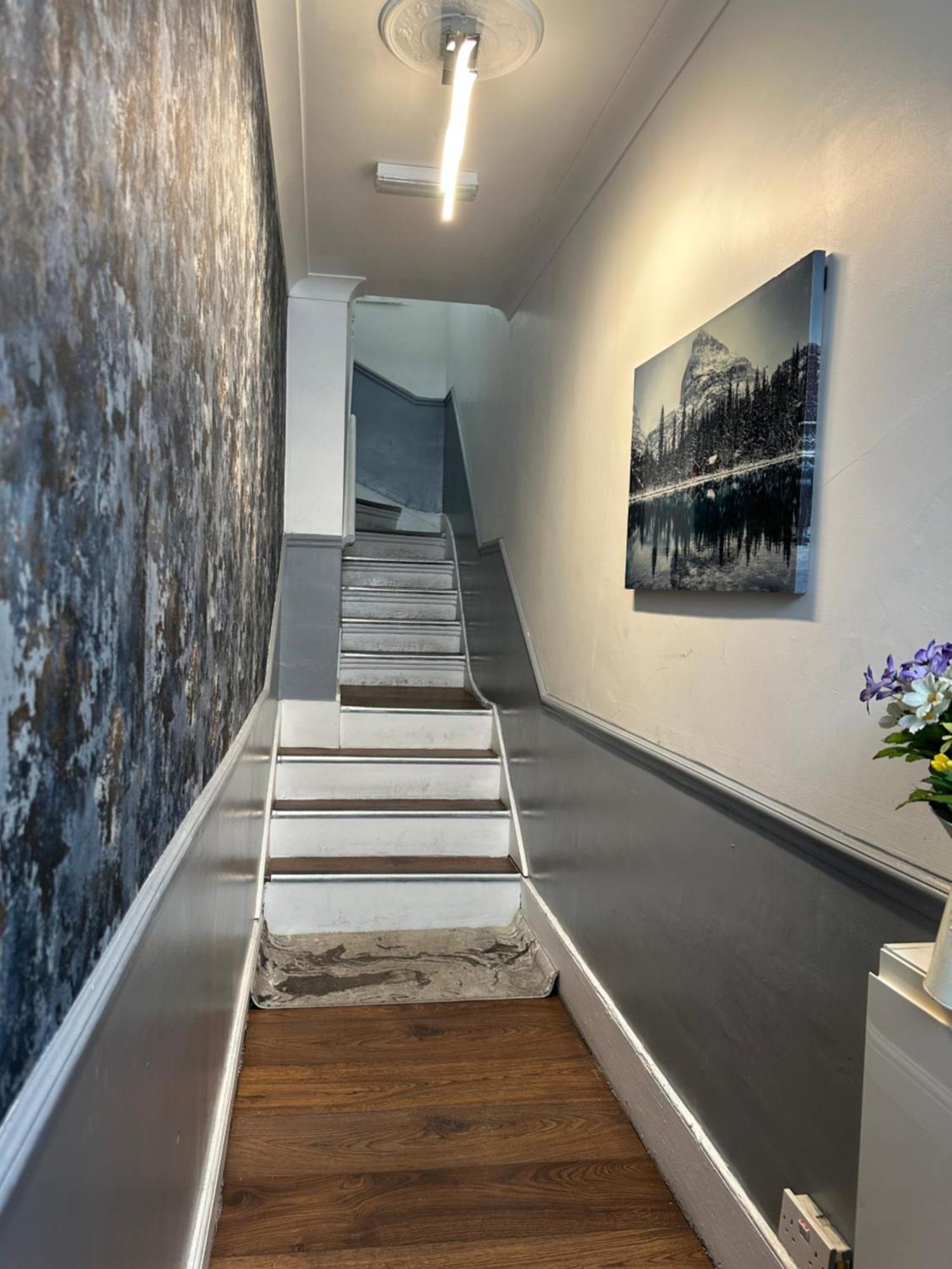 לונדון "Bright & Spacious" 3 Bedroom Flat By Kings Cross, St Pancras Station!!!!64 מראה חיצוני תמונה