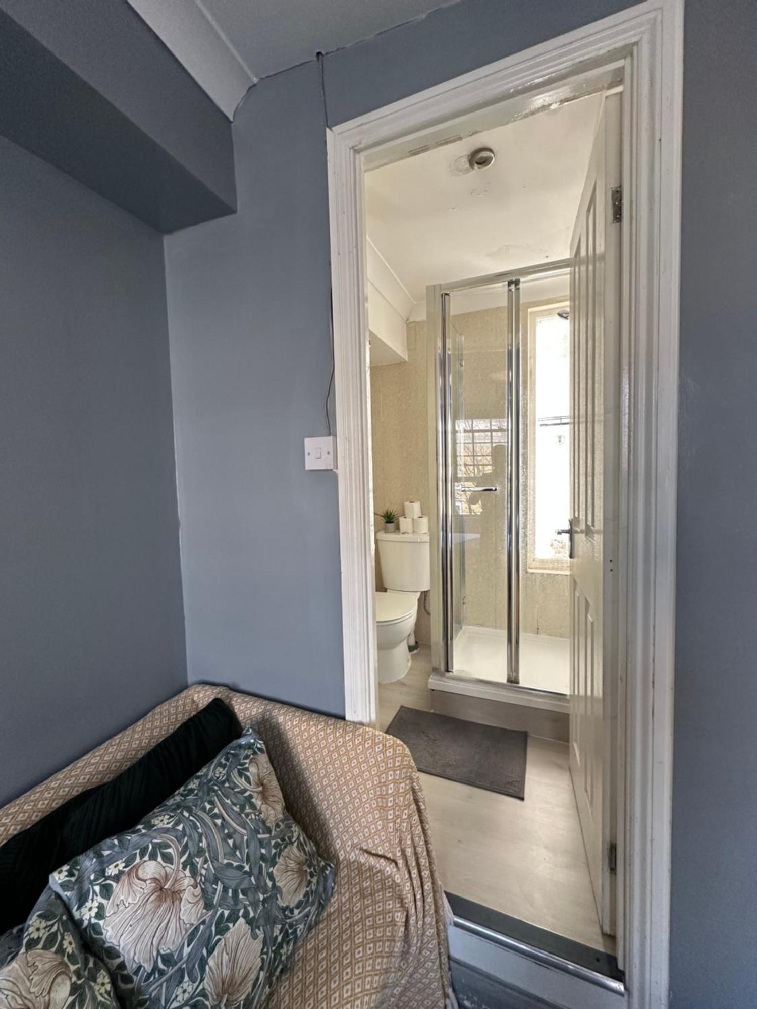 לונדון "Bright & Spacious" 3 Bedroom Flat By Kings Cross, St Pancras Station!!!!64 מראה חיצוני תמונה