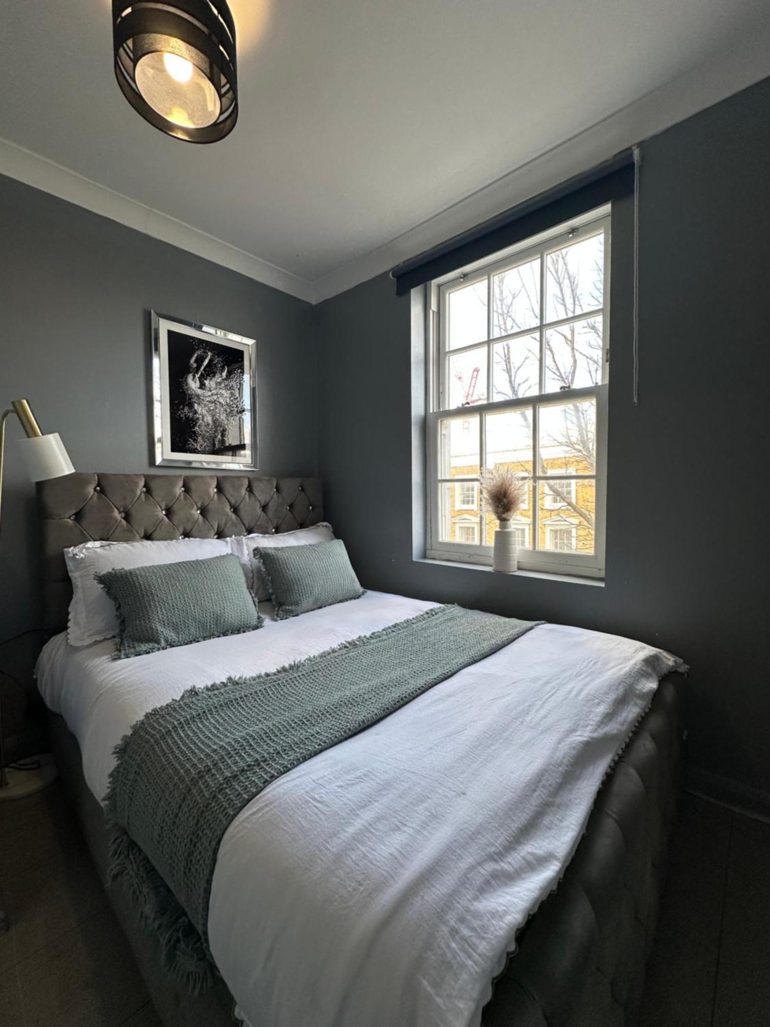 לונדון "Bright & Spacious" 3 Bedroom Flat By Kings Cross, St Pancras Station!!!!64 מראה חיצוני תמונה