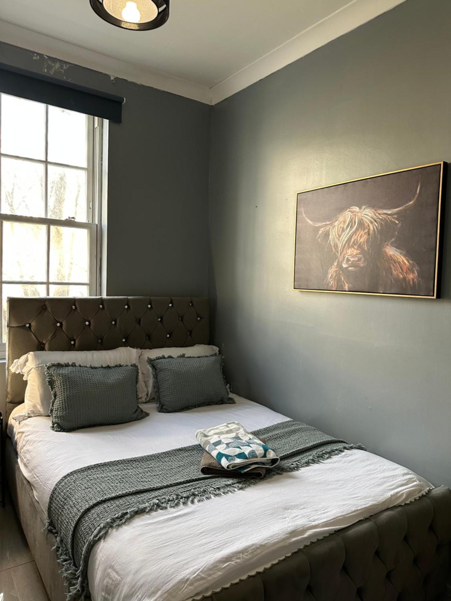 לונדון "Bright & Spacious" 3 Bedroom Flat By Kings Cross, St Pancras Station!!!!64 מראה חיצוני תמונה
