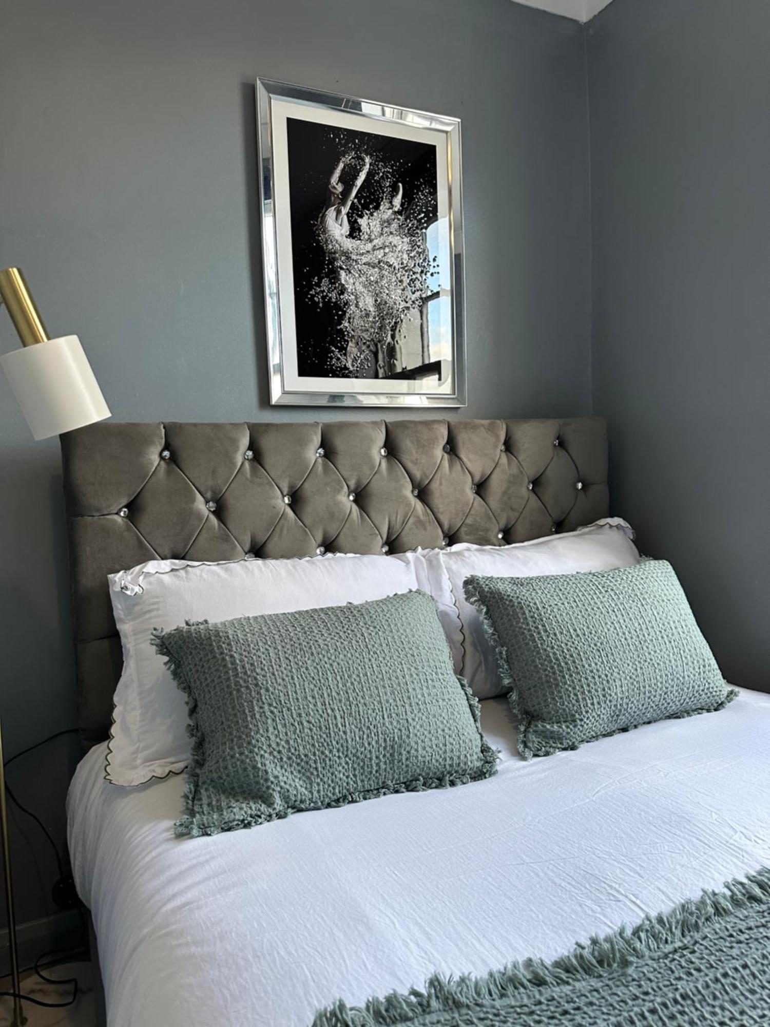 לונדון "Bright & Spacious" 3 Bedroom Flat By Kings Cross, St Pancras Station!!!!64 מראה חיצוני תמונה