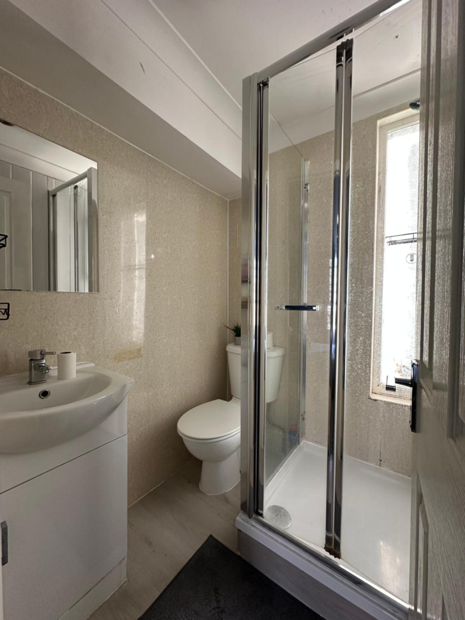 לונדון "Bright & Spacious" 3 Bedroom Flat By Kings Cross, St Pancras Station!!!!64 מראה חיצוני תמונה