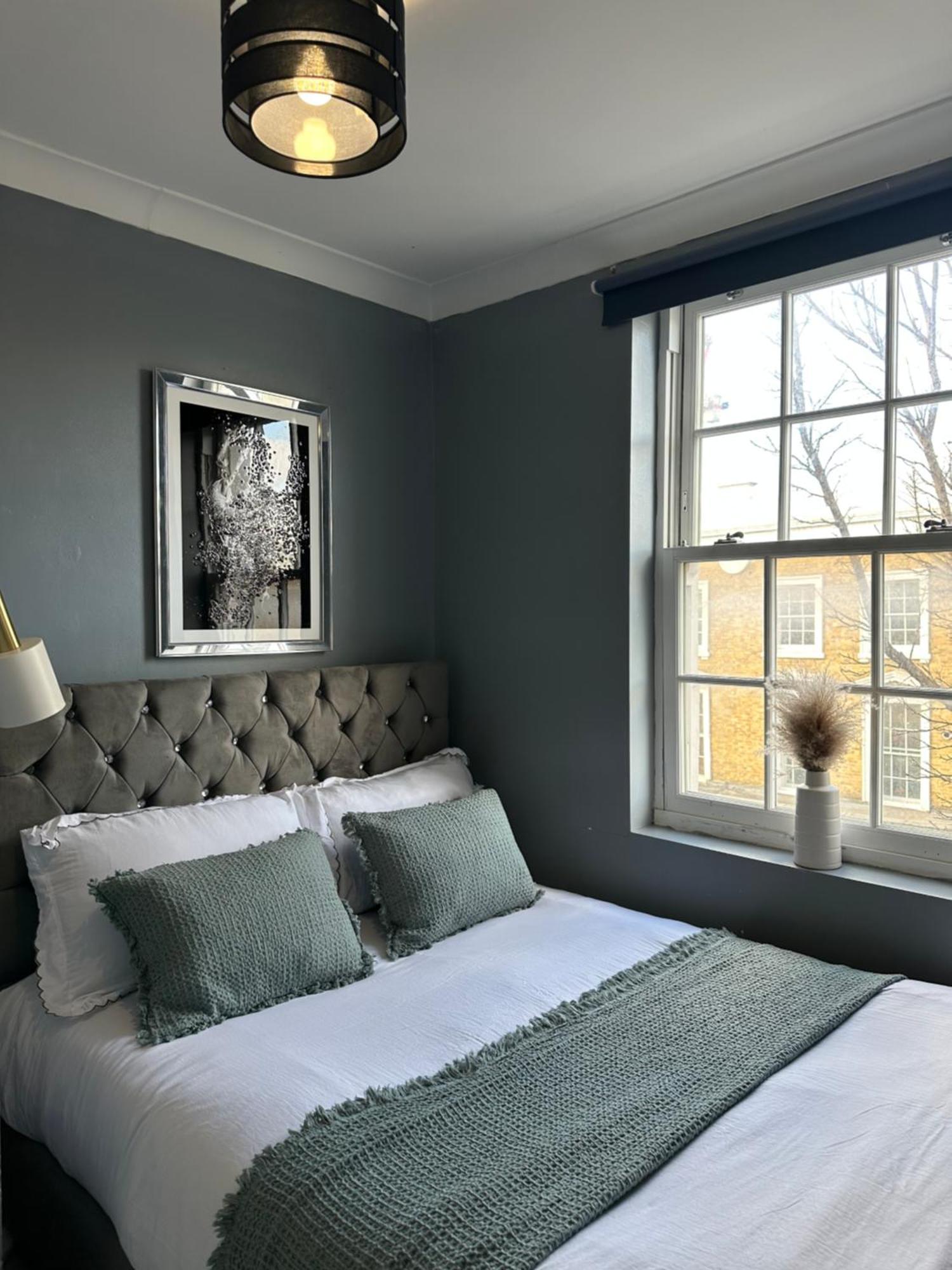 לונדון "Bright & Spacious" 3 Bedroom Flat By Kings Cross, St Pancras Station!!!!64 מראה חיצוני תמונה