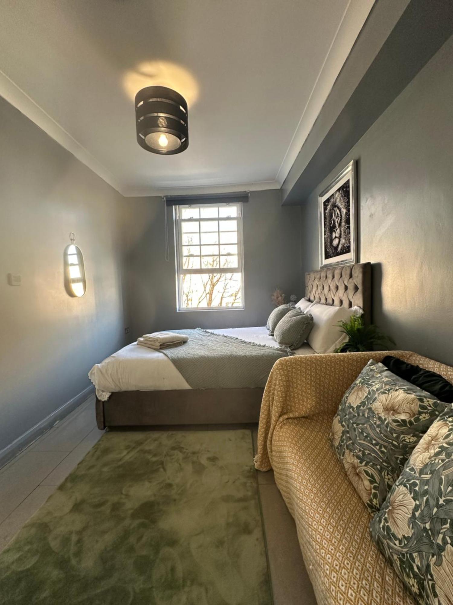 לונדון "Bright & Spacious" 3 Bedroom Flat By Kings Cross, St Pancras Station!!!!64 מראה חיצוני תמונה