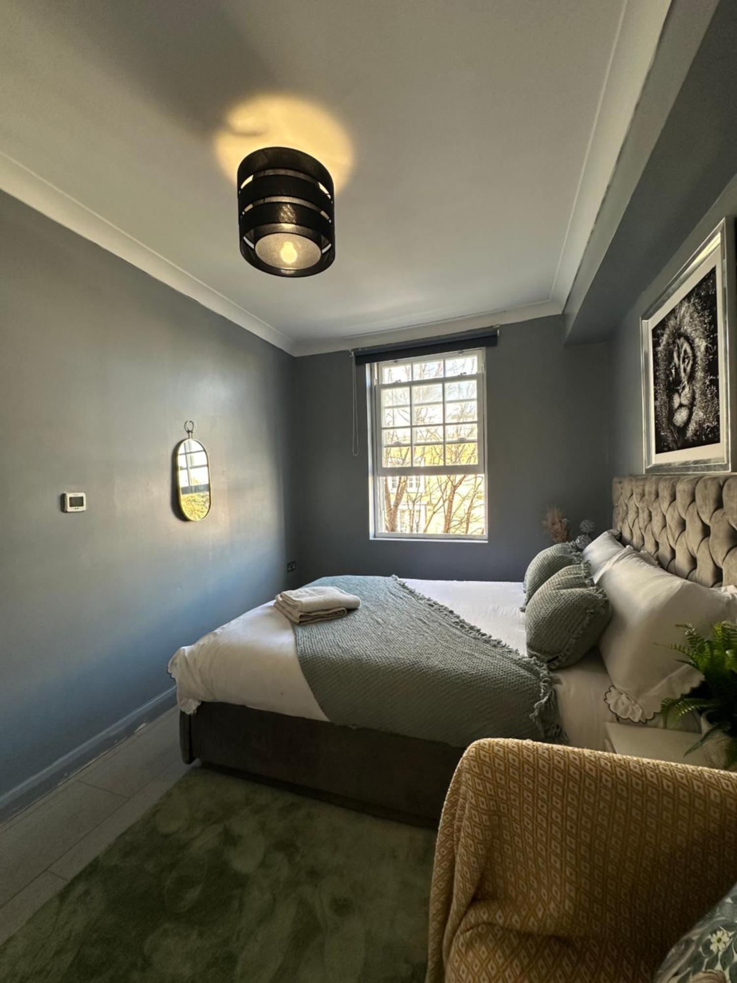 לונדון "Bright & Spacious" 3 Bedroom Flat By Kings Cross, St Pancras Station!!!!64 מראה חיצוני תמונה